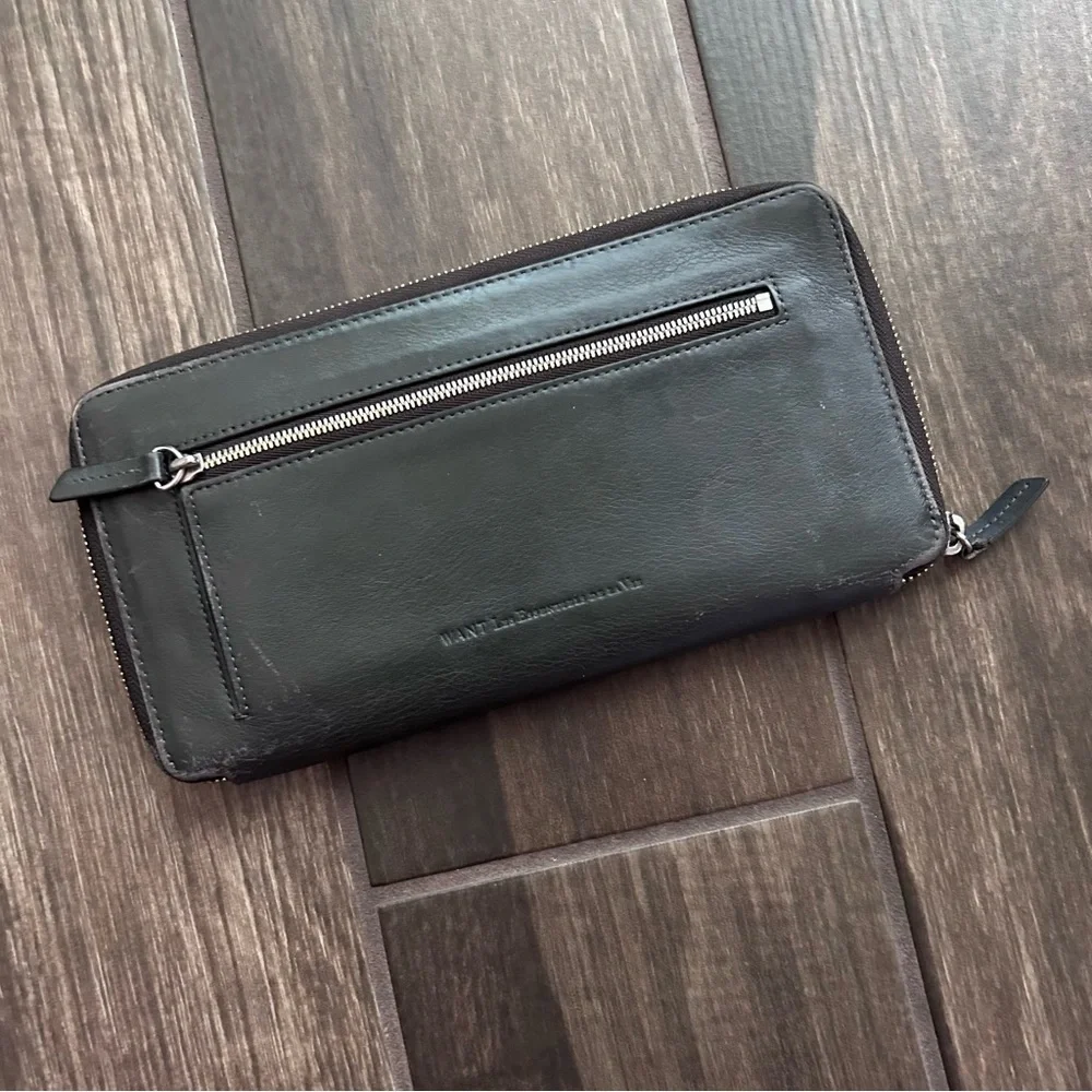 WANT Les Essentiels want les